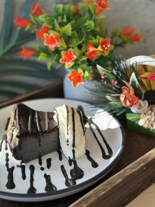 (whole cake) kurogoma basque cheesecake